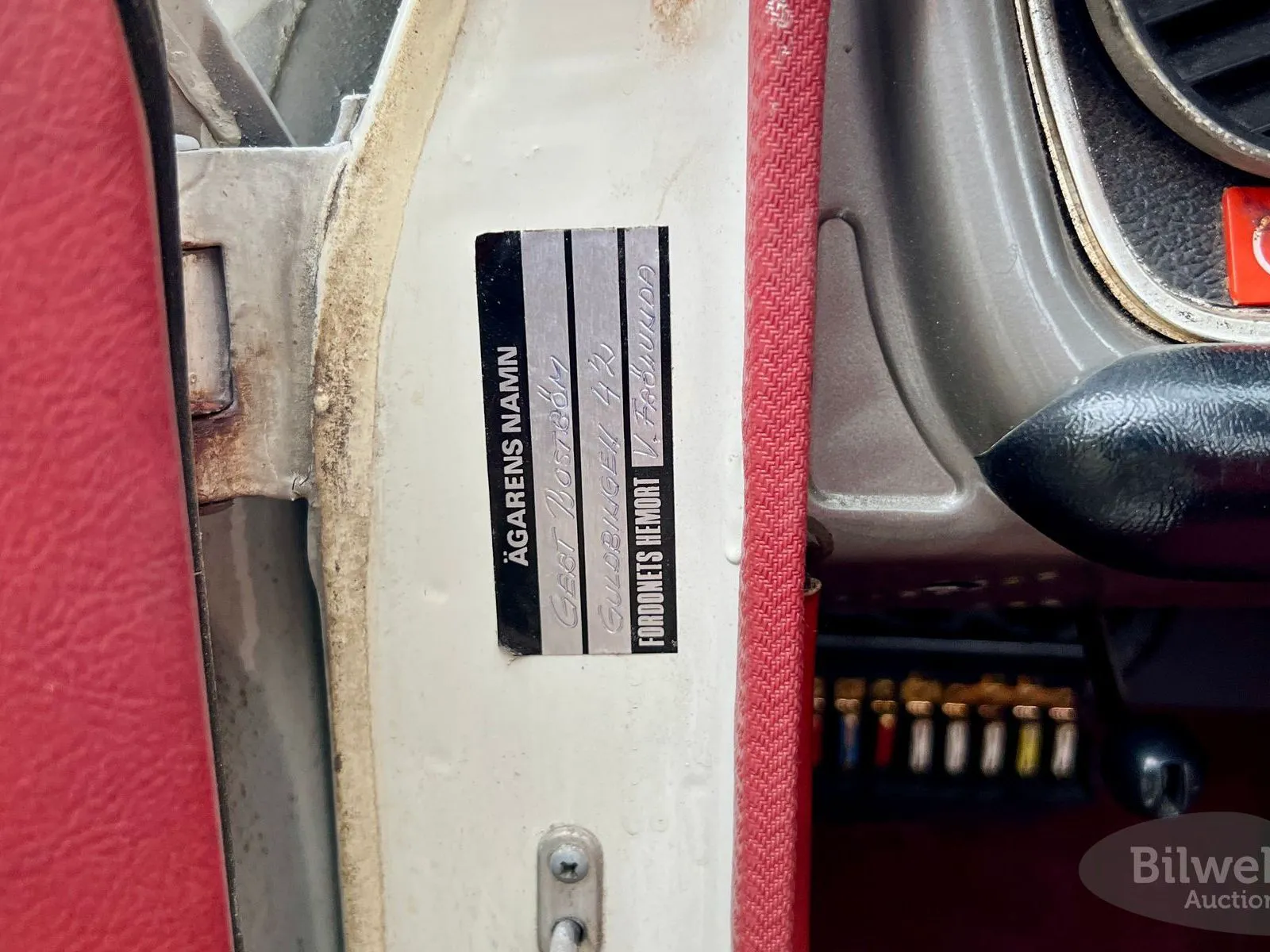Vehicle image 8