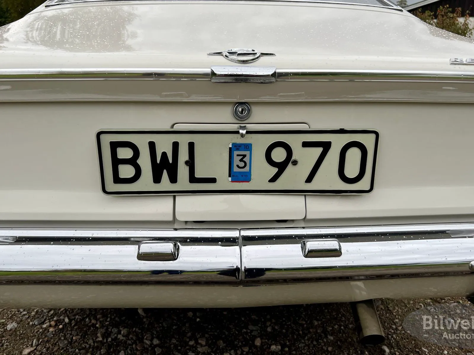Vehicle image 61