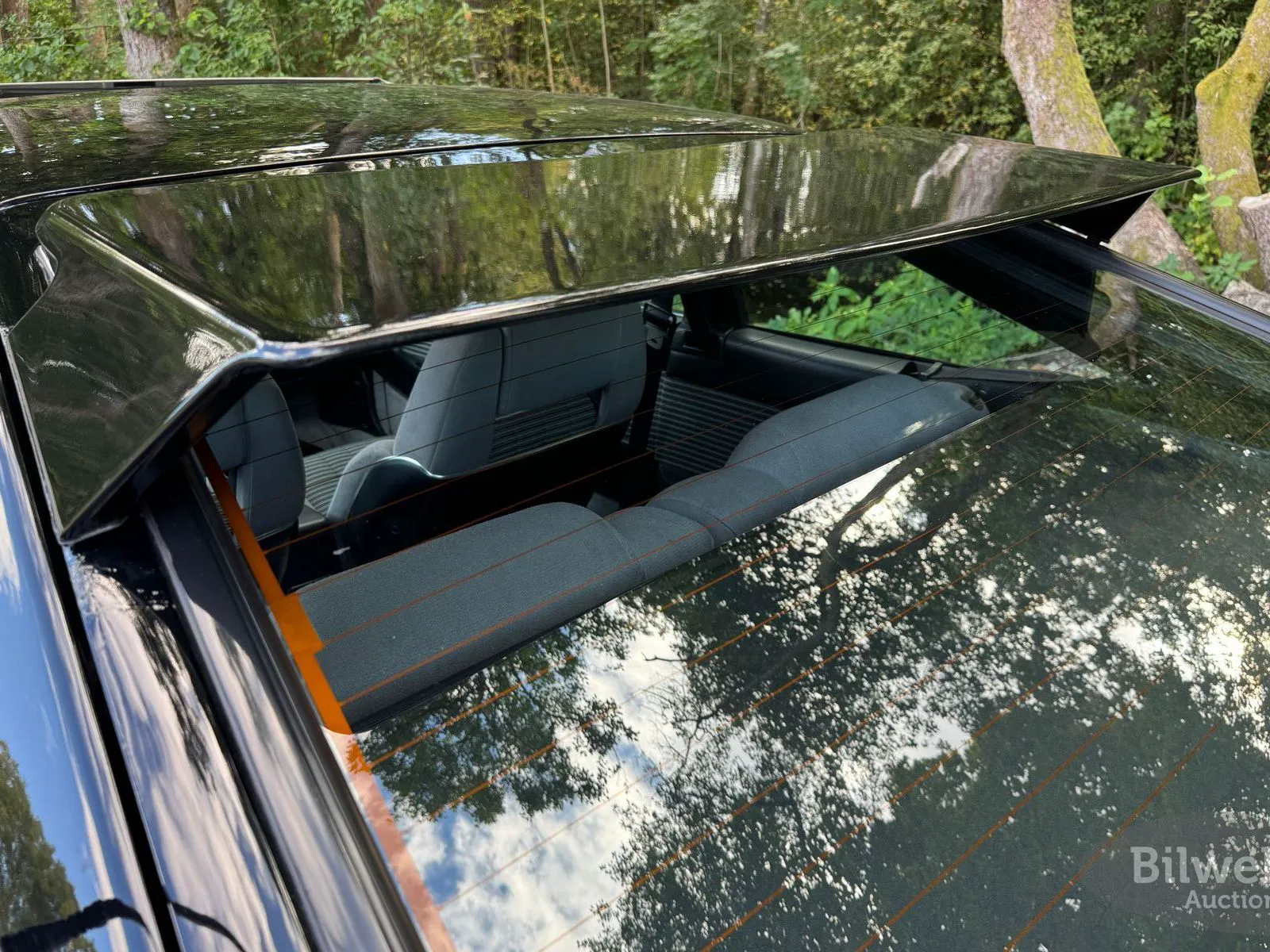 Vehicle image 100