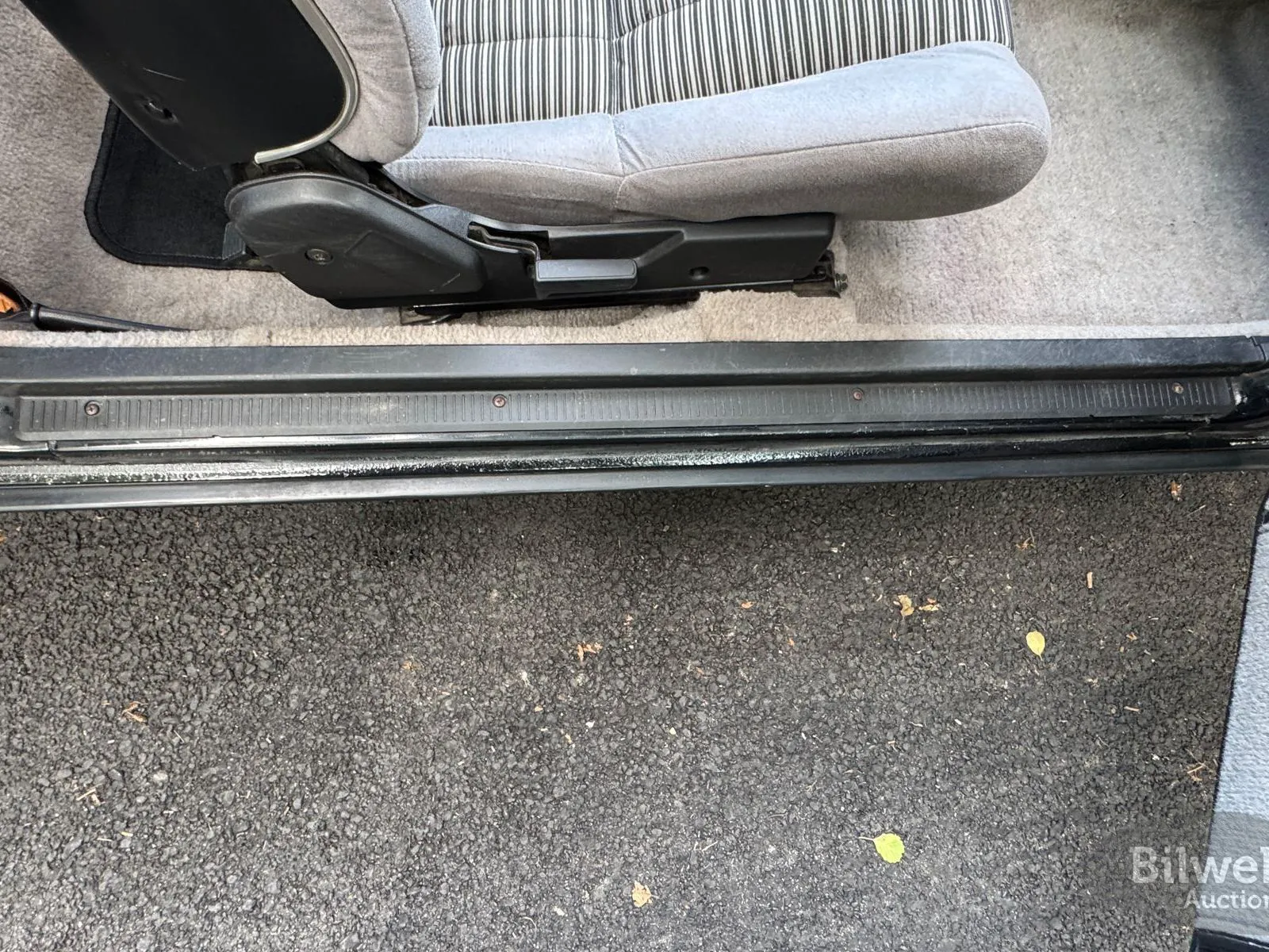Vehicle image 45
