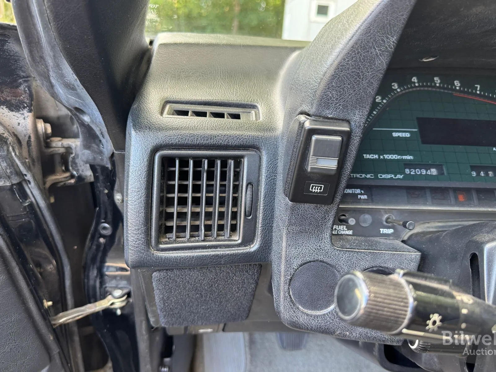 Vehicle image 52