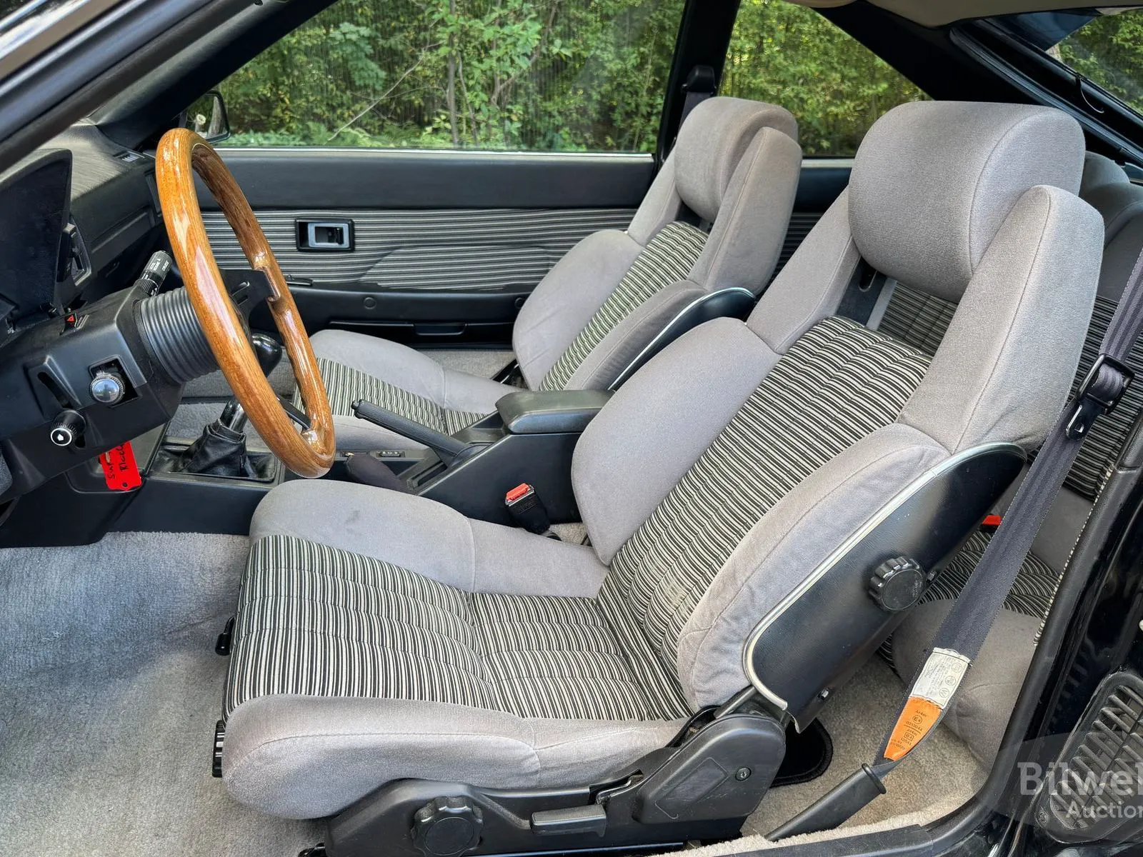 Vehicle image 23