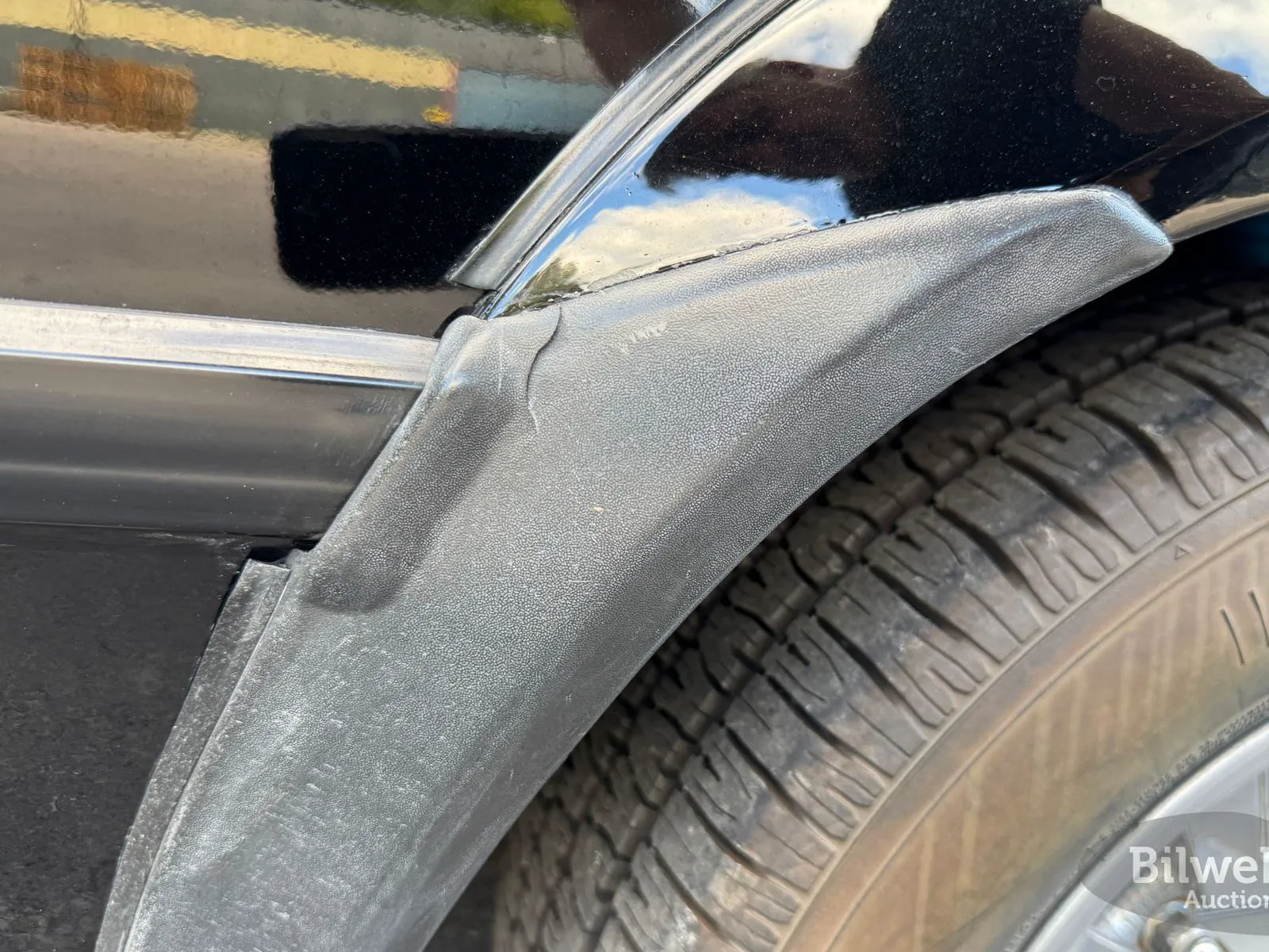 Vehicle image 119