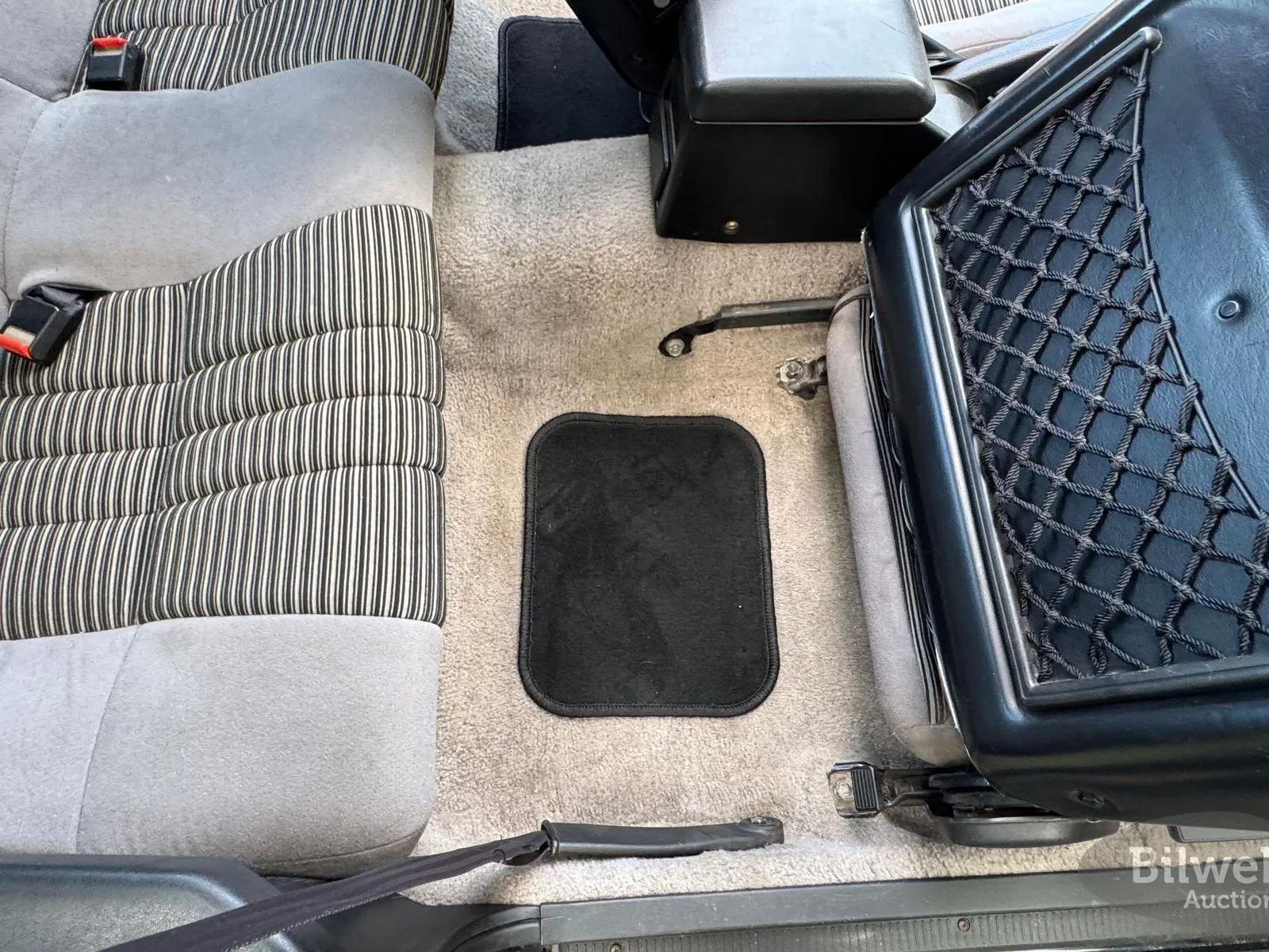 Vehicle image 40