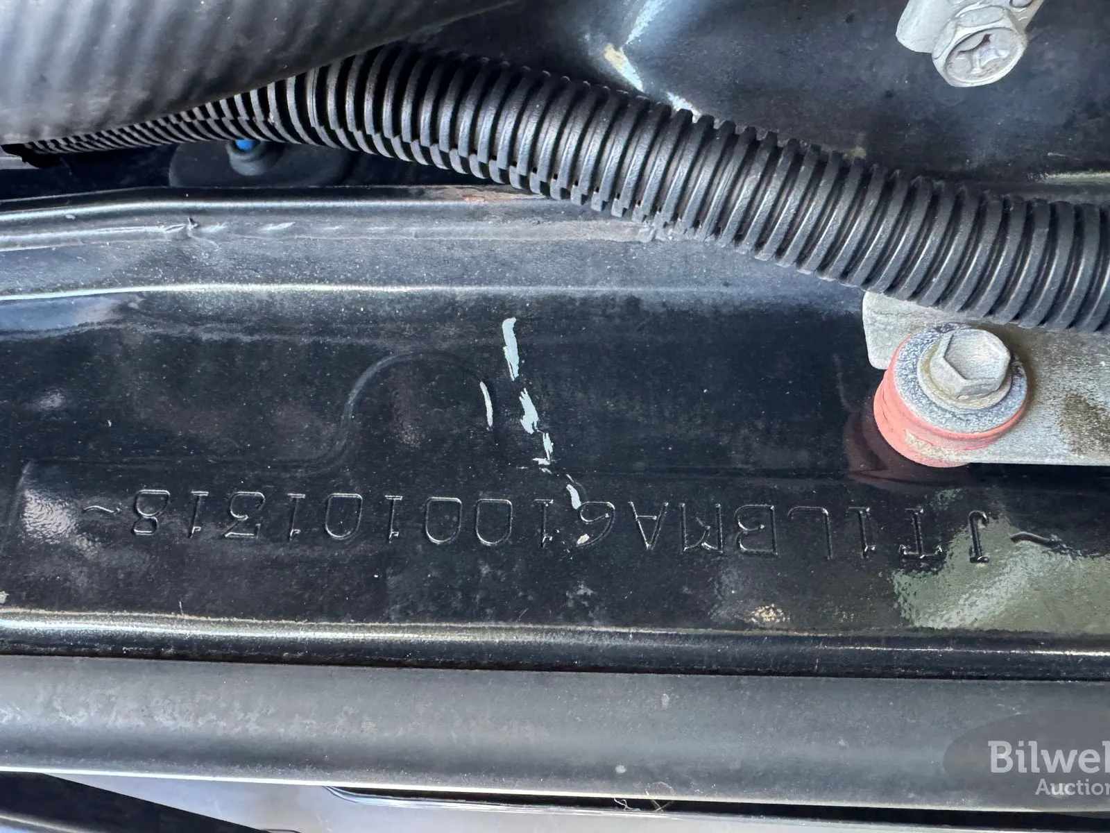 Vehicle image 82