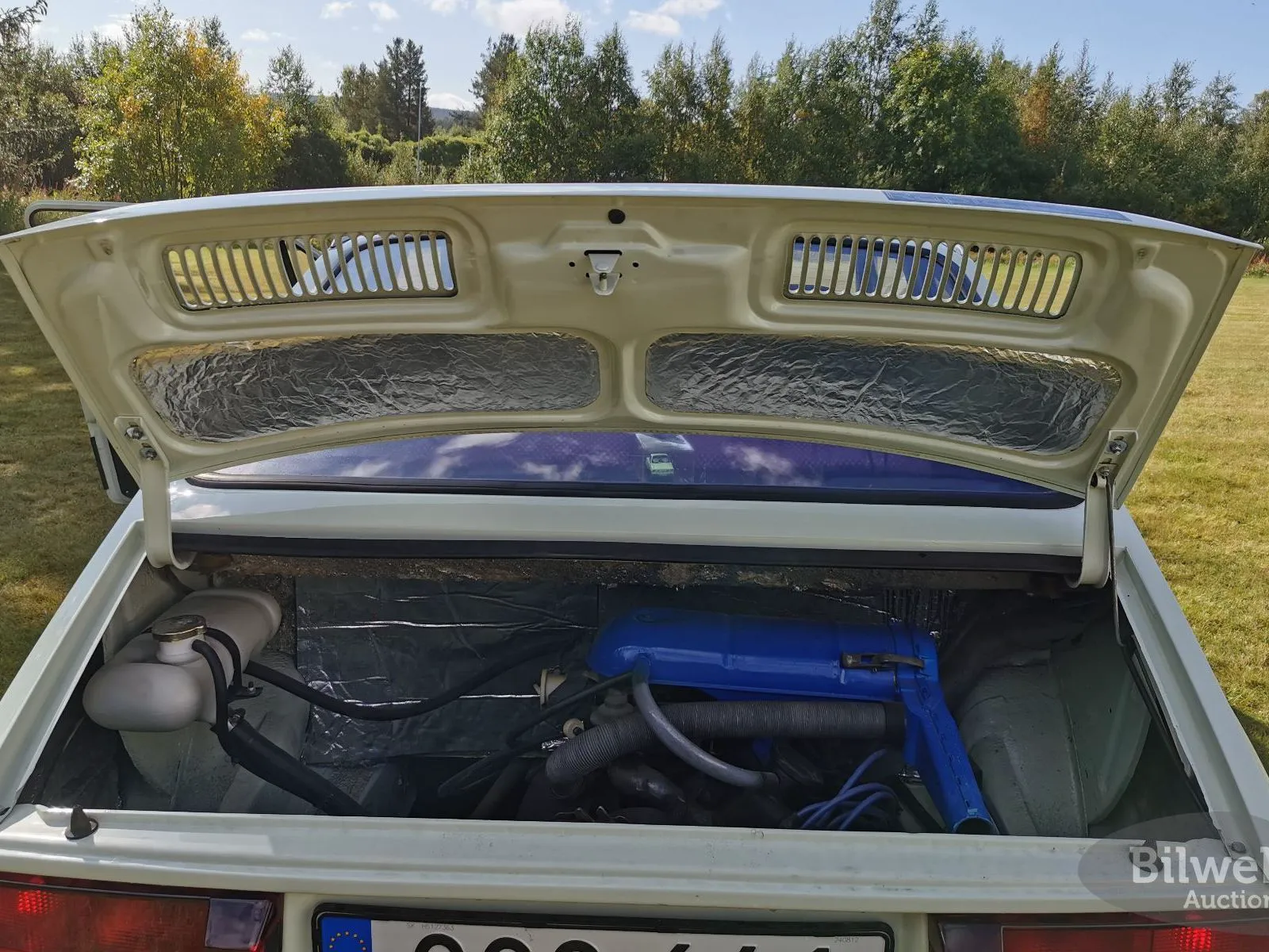 Vehicle image 61