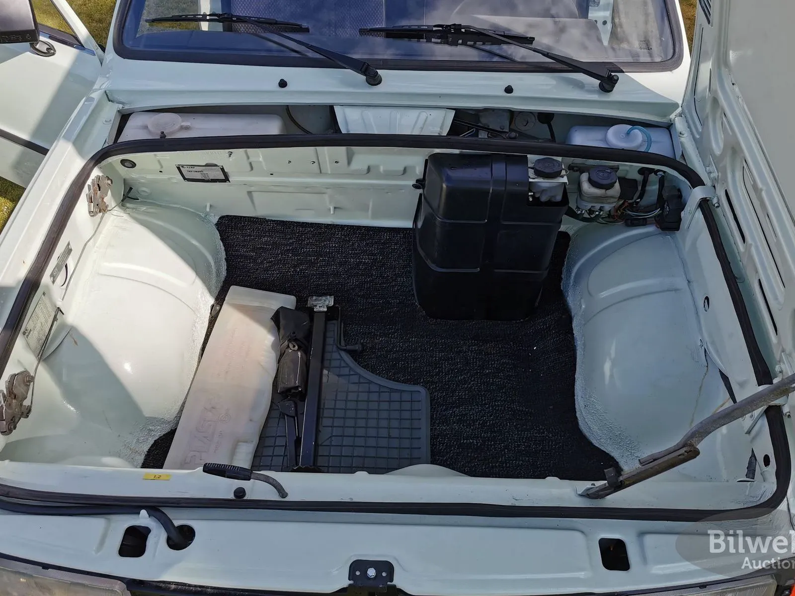 Vehicle image 53
