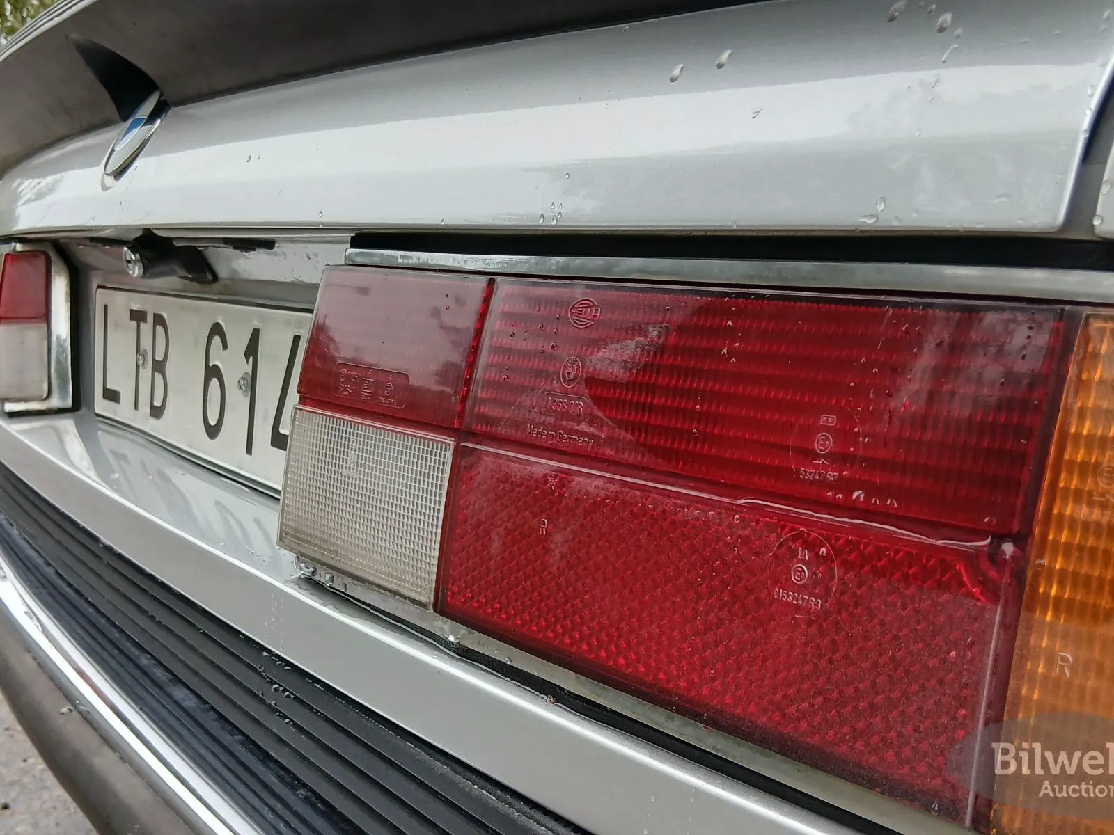 Vehicle image 27