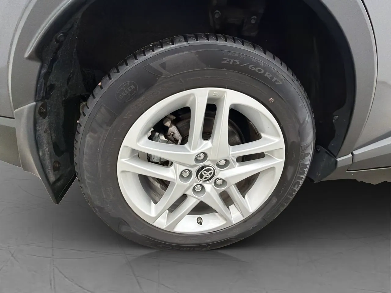 Vehicle image 25