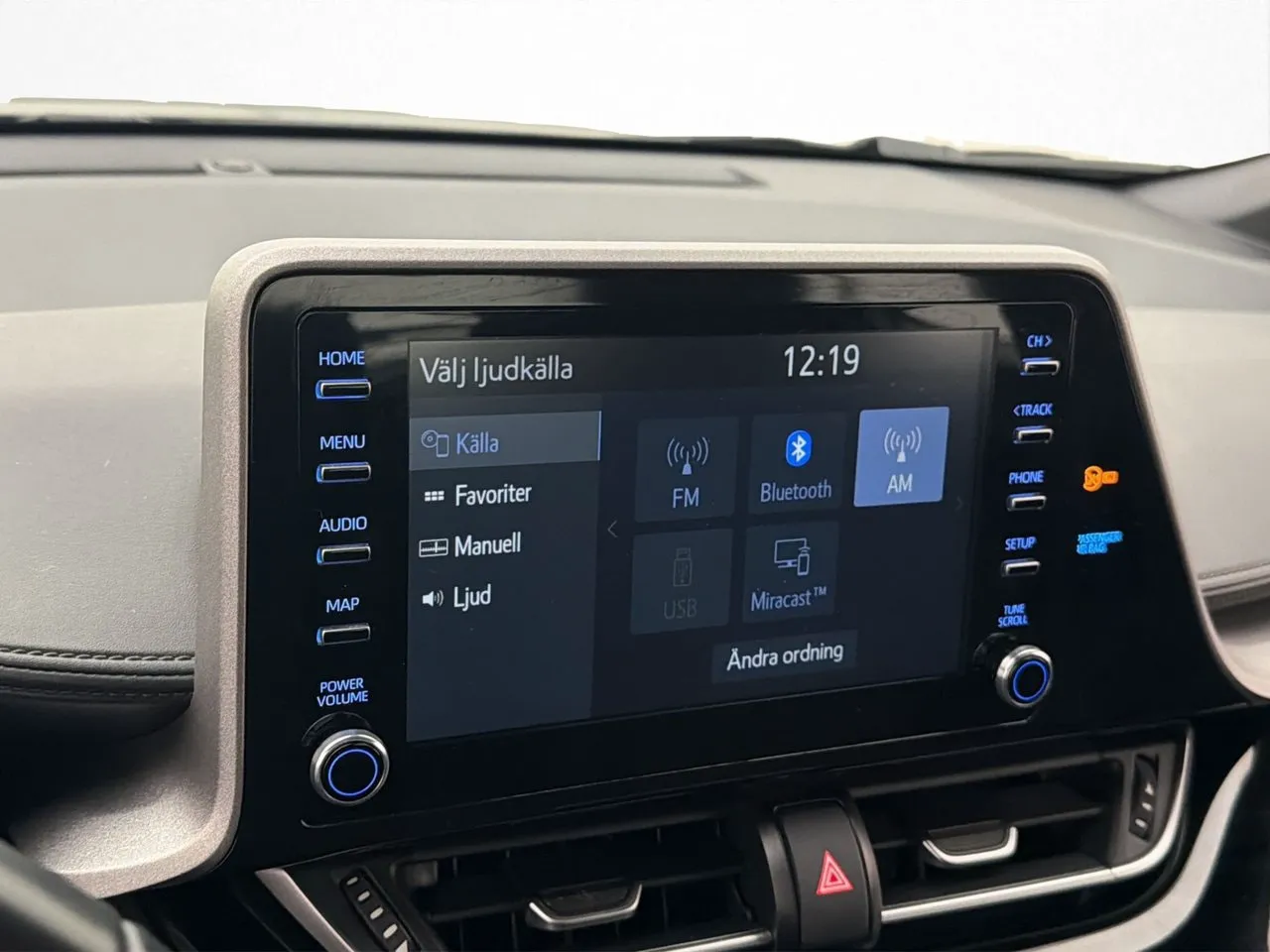 Vehicle image 20