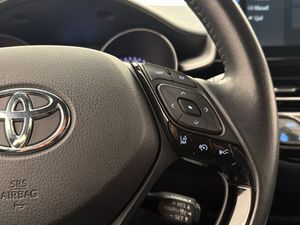 Toyota C-HR bild 16