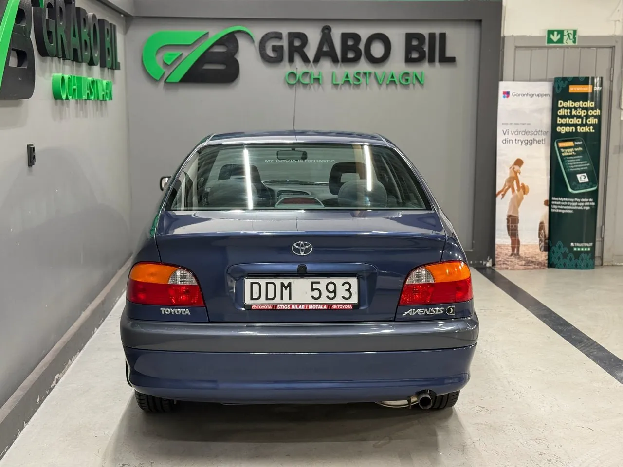Vehicle image 7