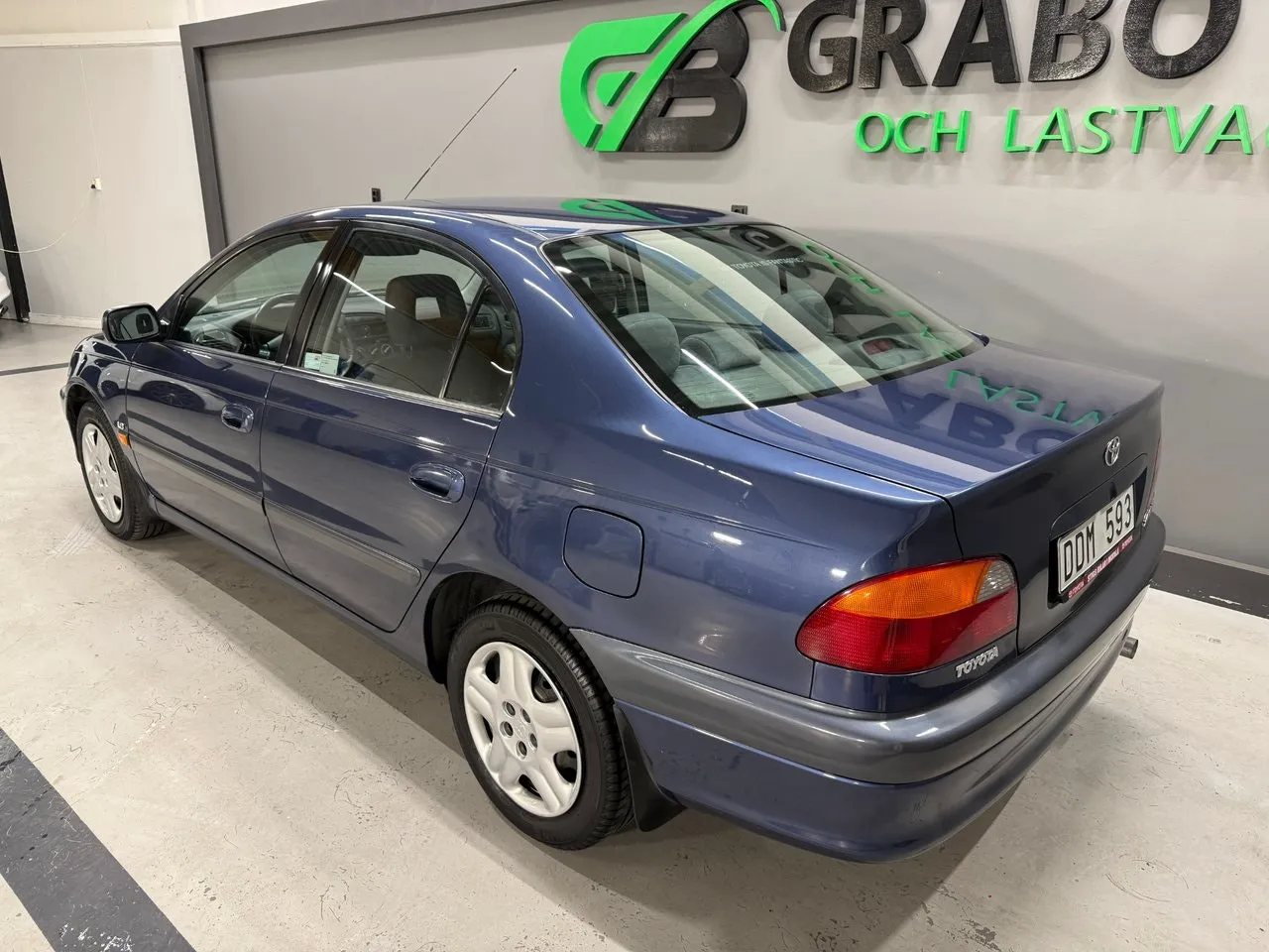 Vehicle image 2