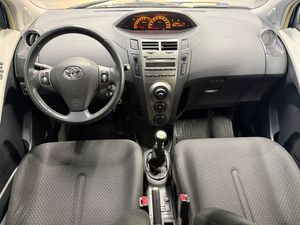 Toyota Yaris bild 13