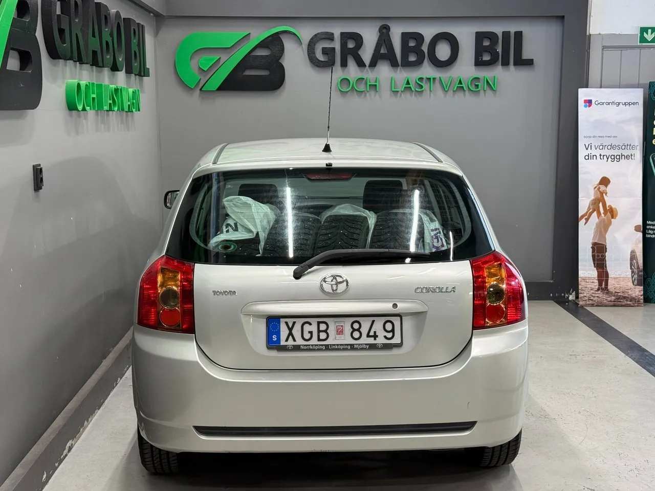 Vehicle image 6