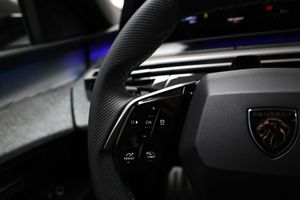 Peugeot e-5008 bild 10