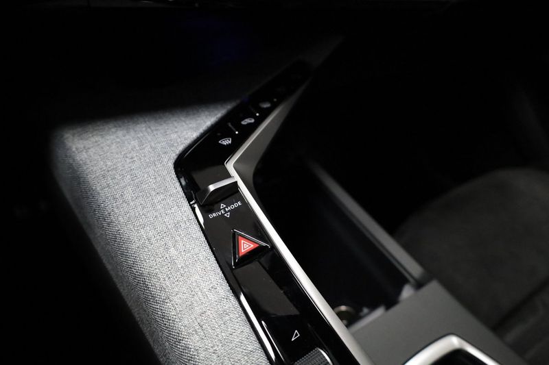 Peugeot e-5008 bild 16
