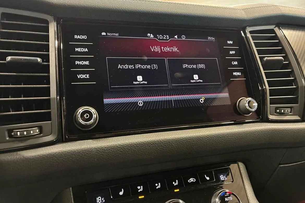 Vehicle image 20