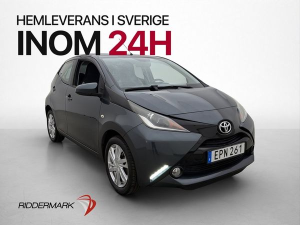 Toyota Aygo 1.0 VVT X-PLAY Touch Kamera 0,41l/Mil Låg skatt - 2015