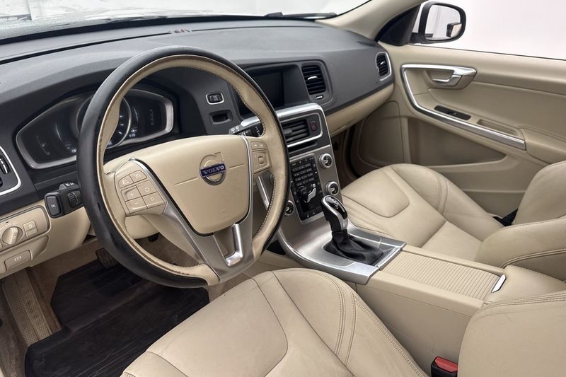 Volvo V60 bild 8