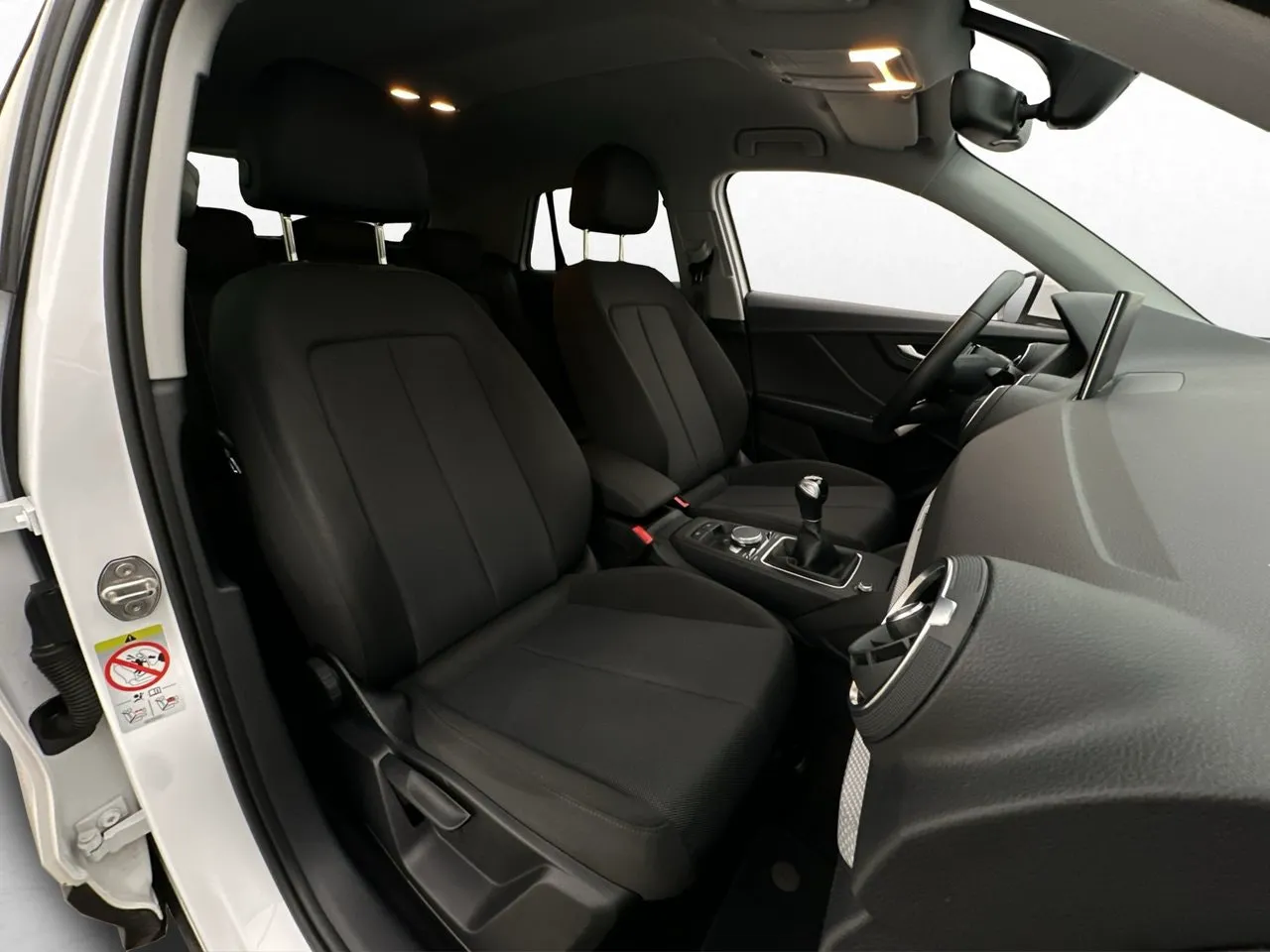 Vehicle image 21