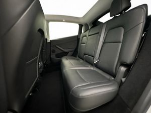 Tesla Model Y bild 27