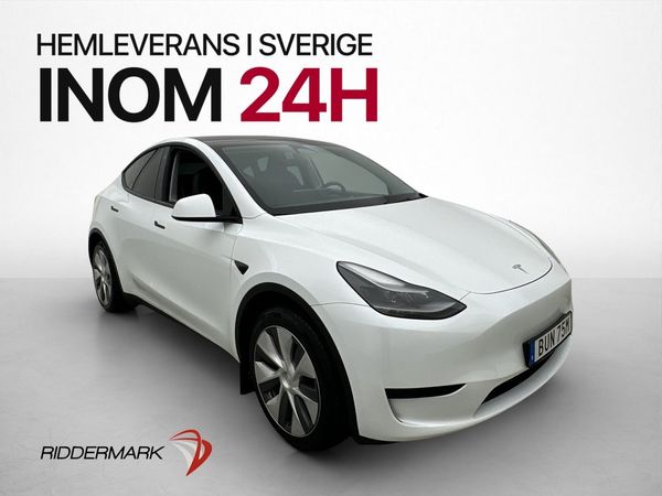 Tesla Model Y Standard Range RWD Svensksåld Panorama Drag - 2024
