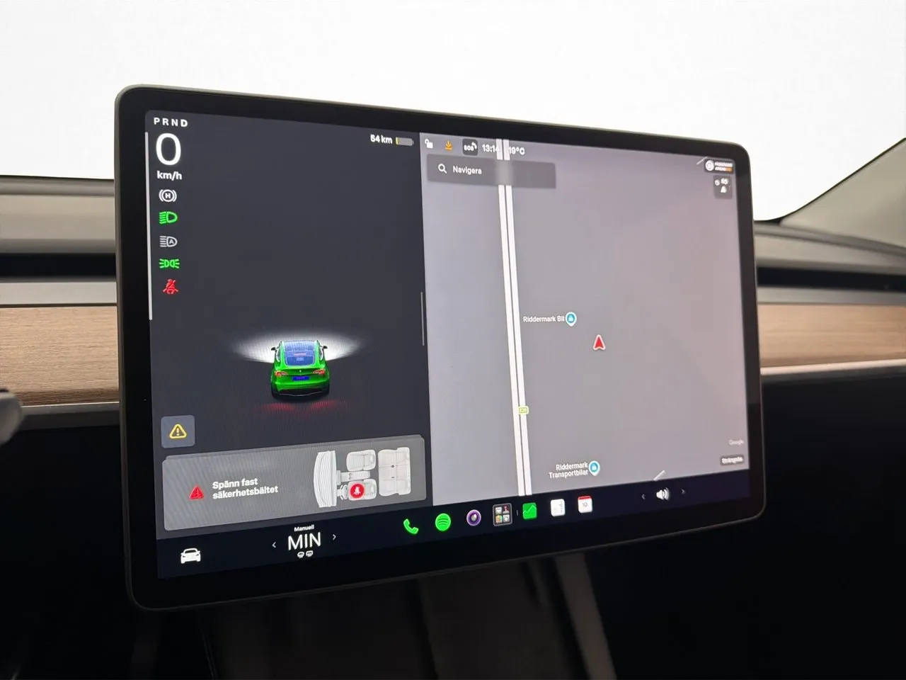 Vehicle image 21