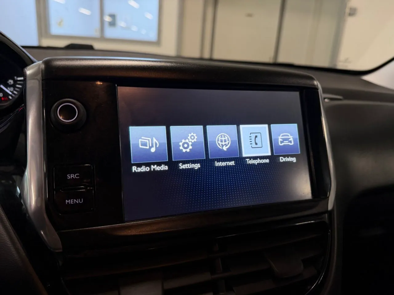Vehicle image 14