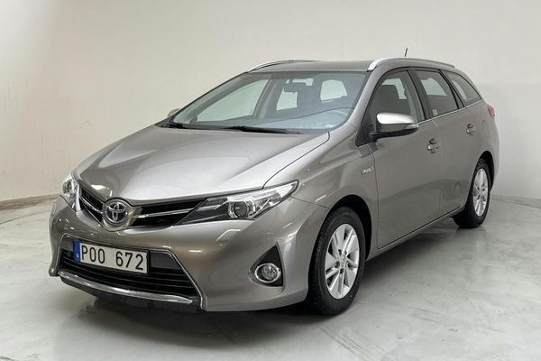 Toyota Auris 1.8 HSD Touring Sports (99hk) - 2014