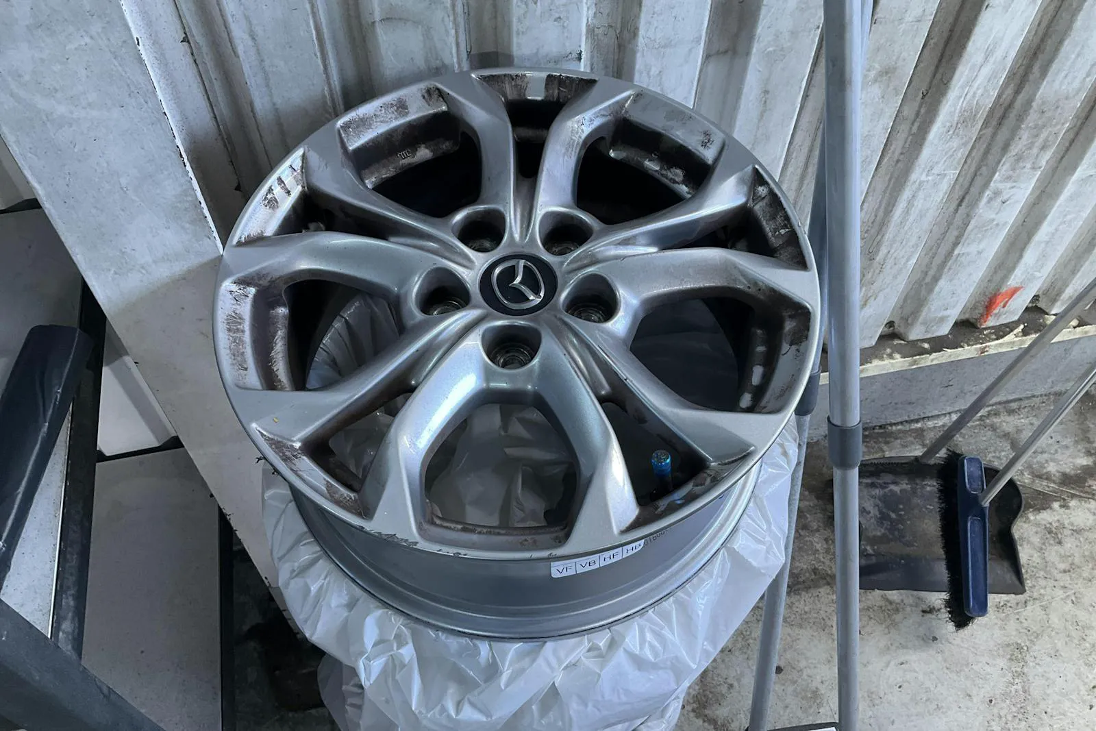 Vehicle image 11