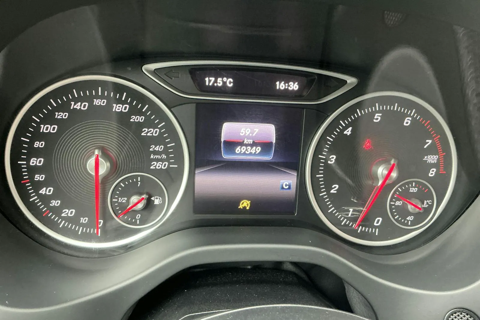 Vehicle image 9
