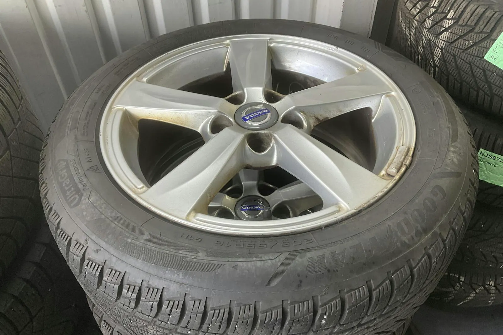 Vehicle image 11
