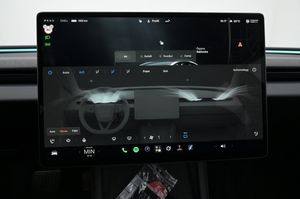 Tesla Model 3 bild 16