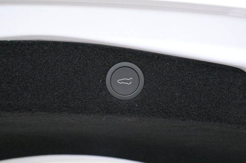 Tesla Model 3 bild 23