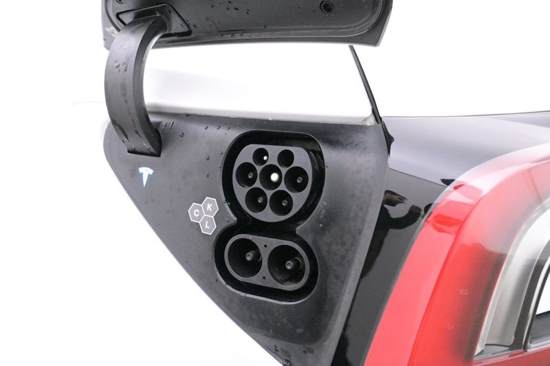 Tesla Model 3 bild 25