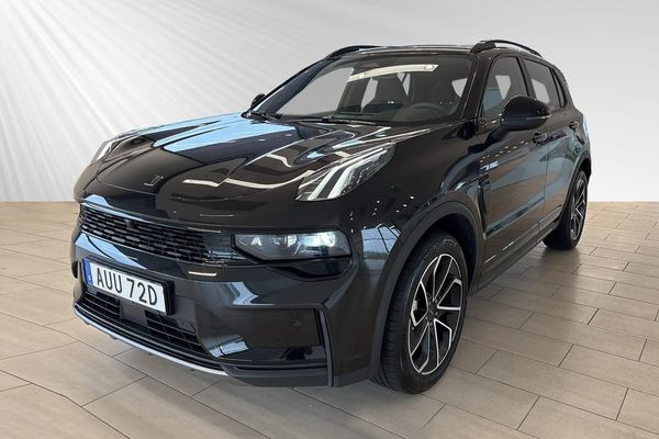 Lynk & Co 01 Core PHEV - 2025