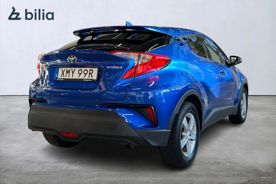 Vehicle image 18