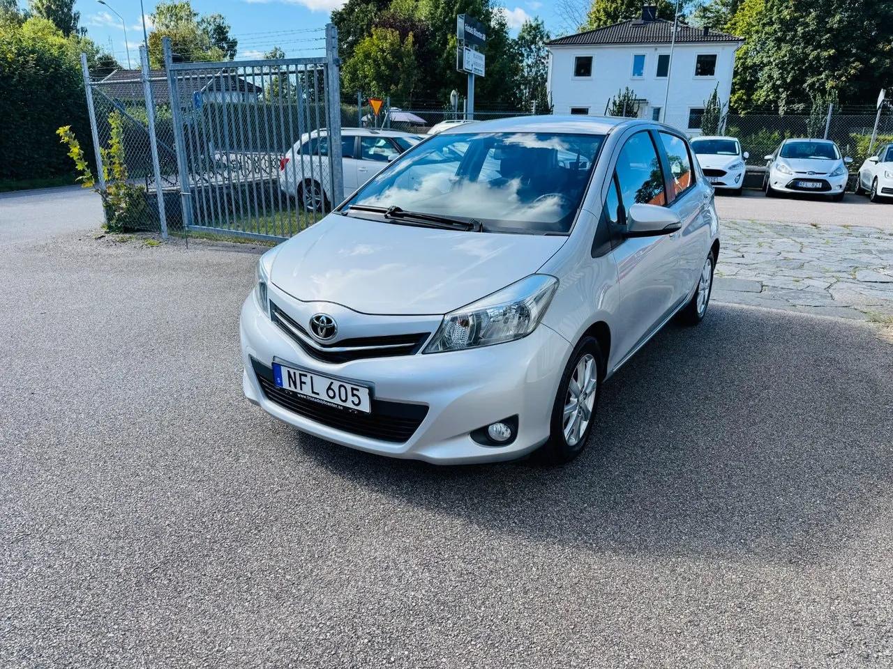 Vehicle image 1