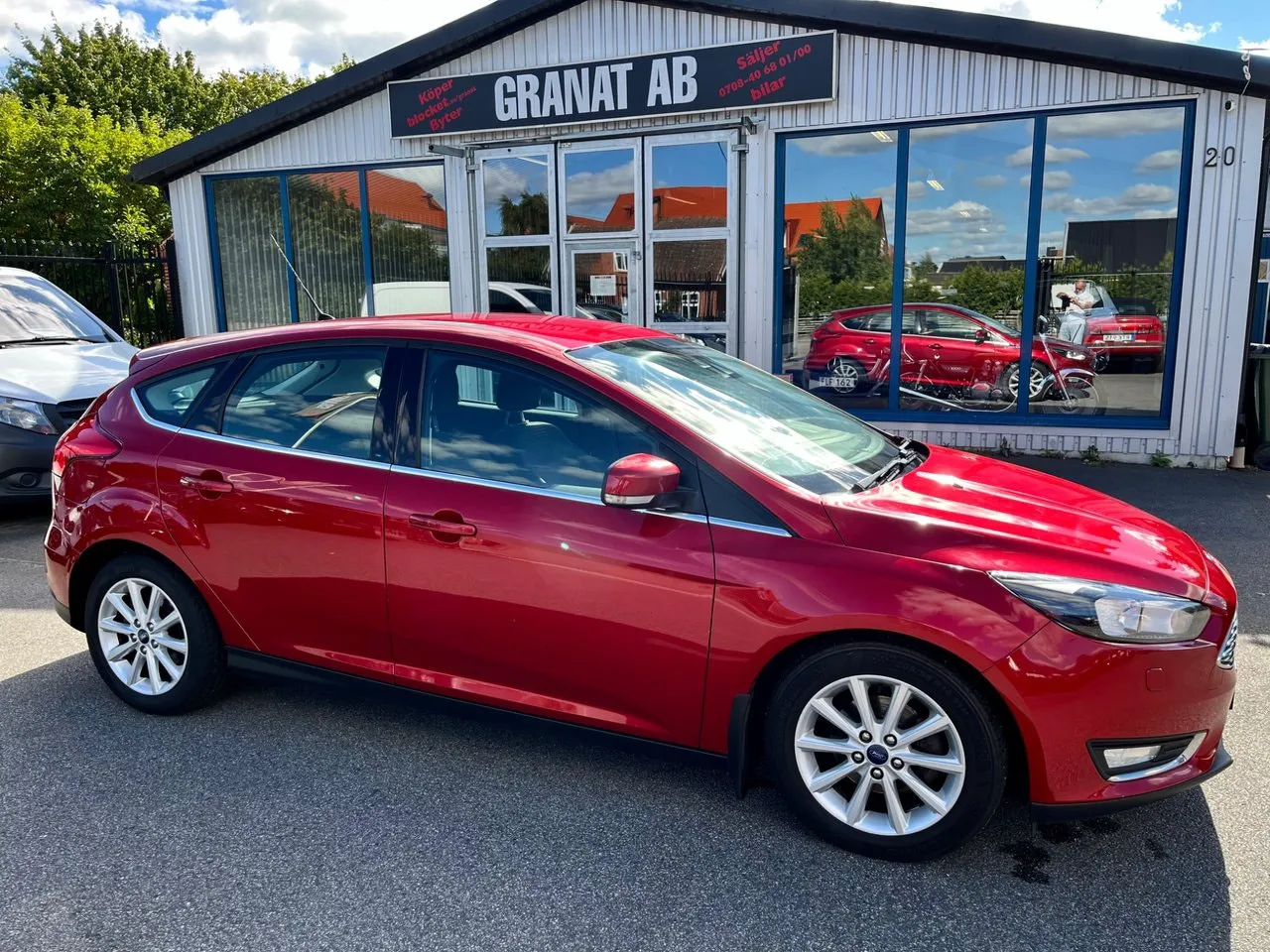 Vehicle image 1