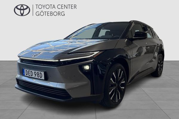 Toyota bZ4X AWD EXECUTIVE PANORAMA BITONE - 2025