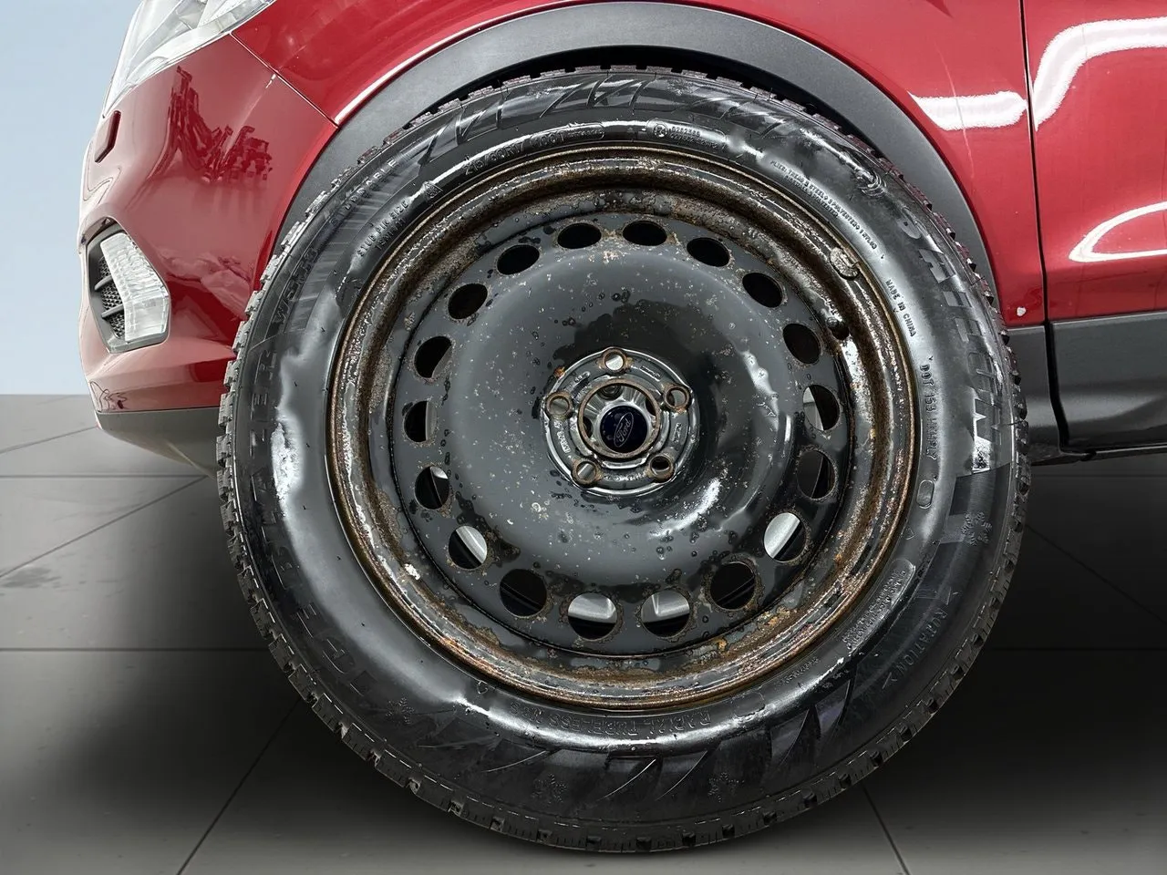 Vehicle image 13