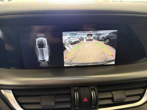 Alfa Romeo Stelvio bild 15
