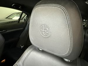 Alfa Romeo Stelvio bild 18