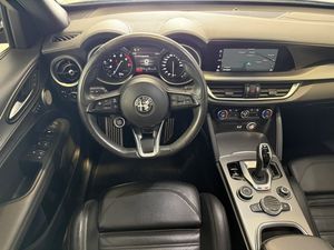 Alfa Romeo Stelvio bild 4