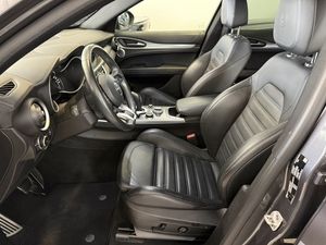 Alfa Romeo Stelvio bild 5