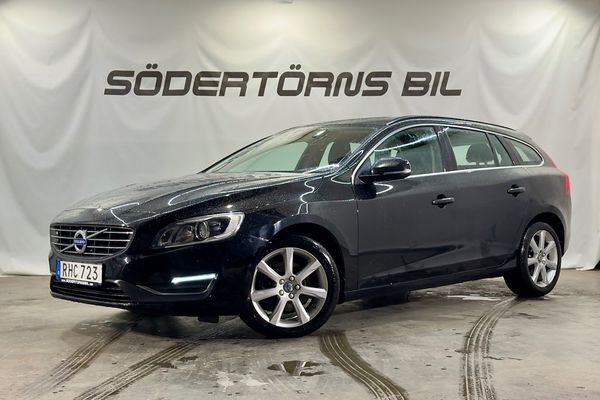 Volvo V60 D3 MOMENTUM VÄRMARE AUTOMAT BLUETOOTH MOMSBIL - 2017