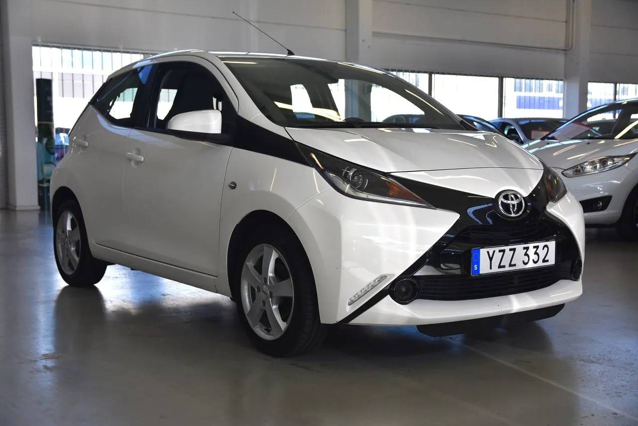 Vehicle image 1