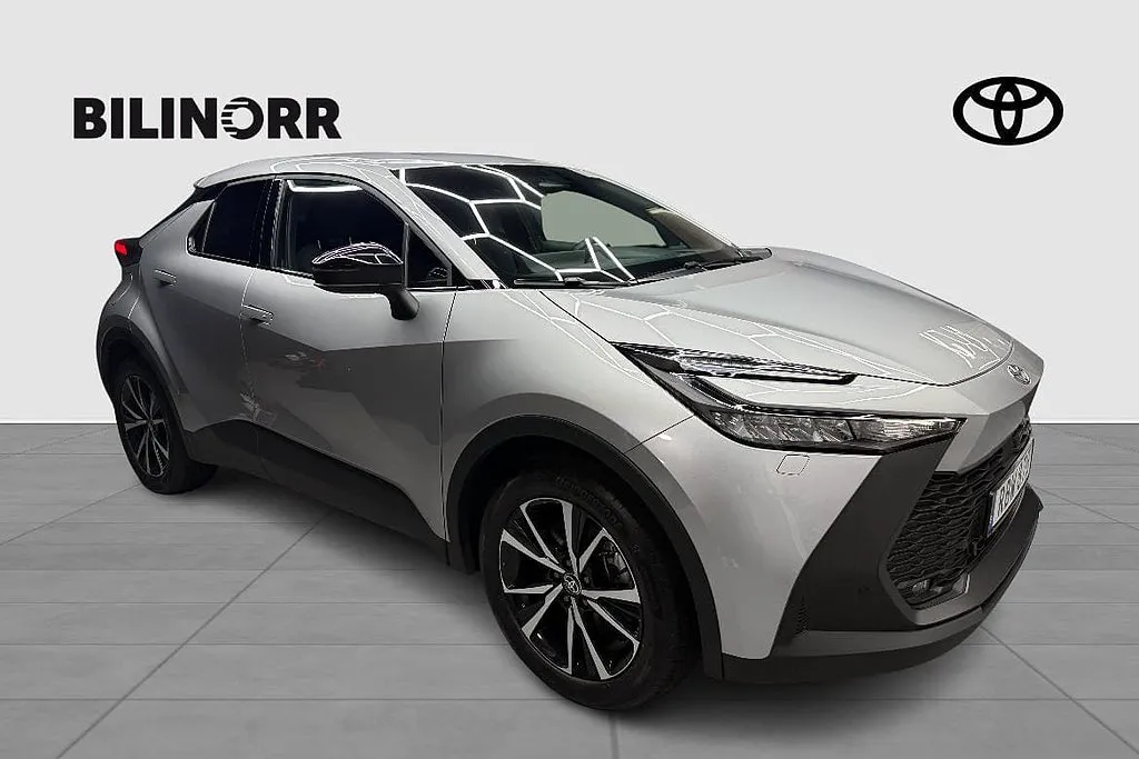 Vehicle image 7