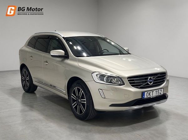 Volvo XC60 D4 AWD 190HK Aut Classic Summum Drag/Värmare/PDC - 2017